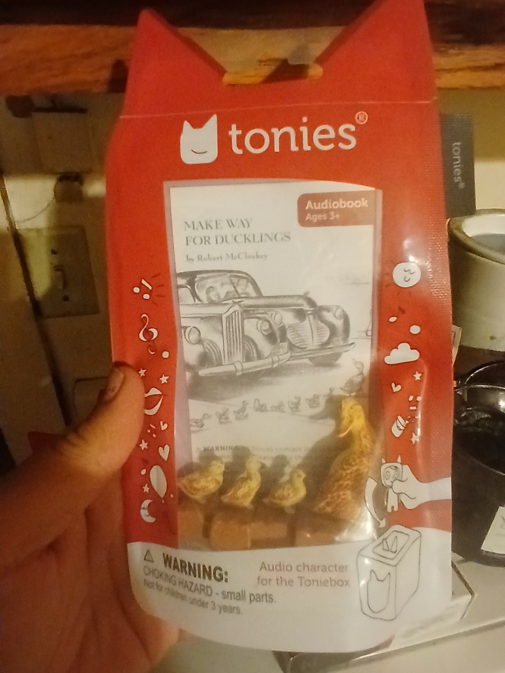 Tonies Make Way for Ducklings Audio Figure - Red
